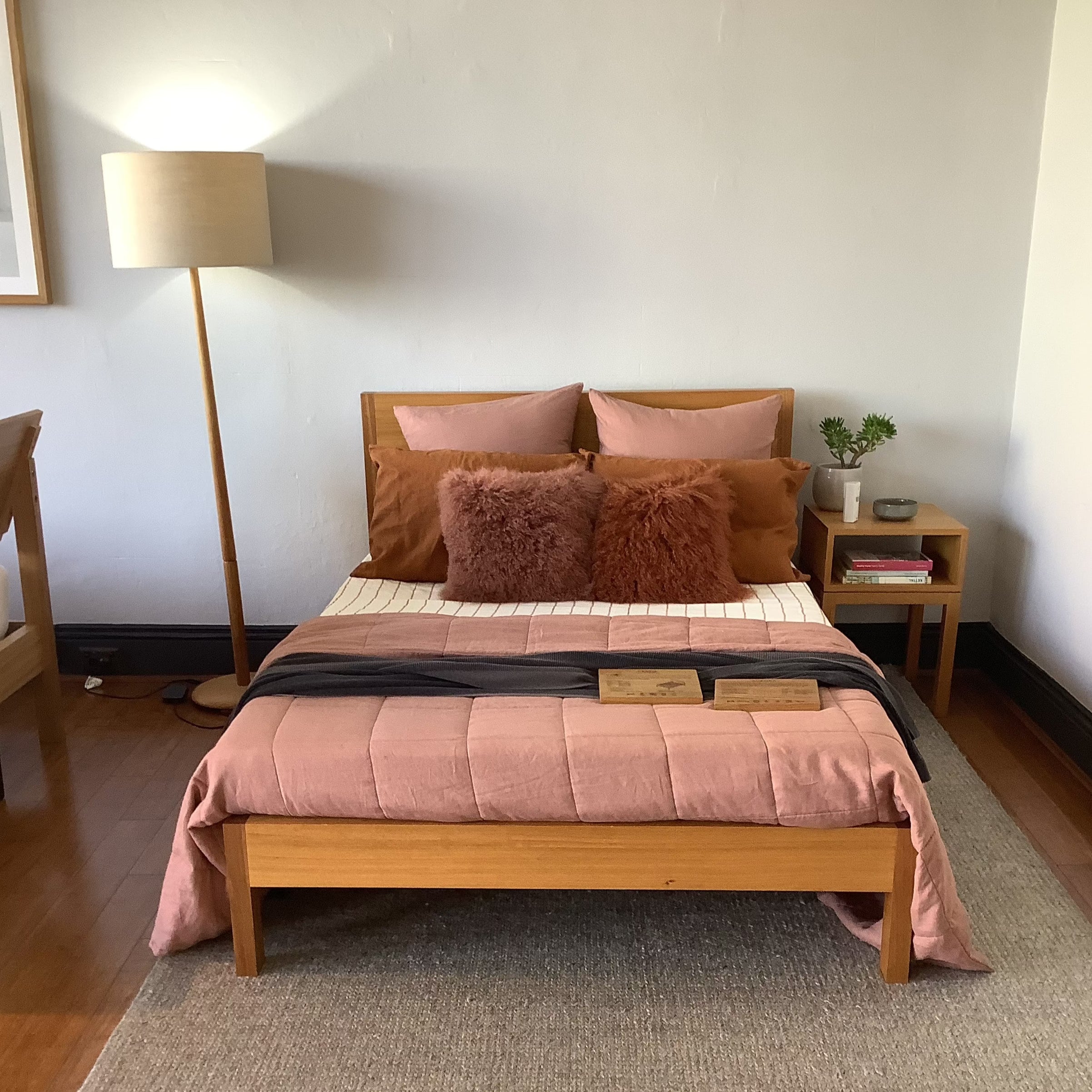 FLOOR STOCK Double Cassia