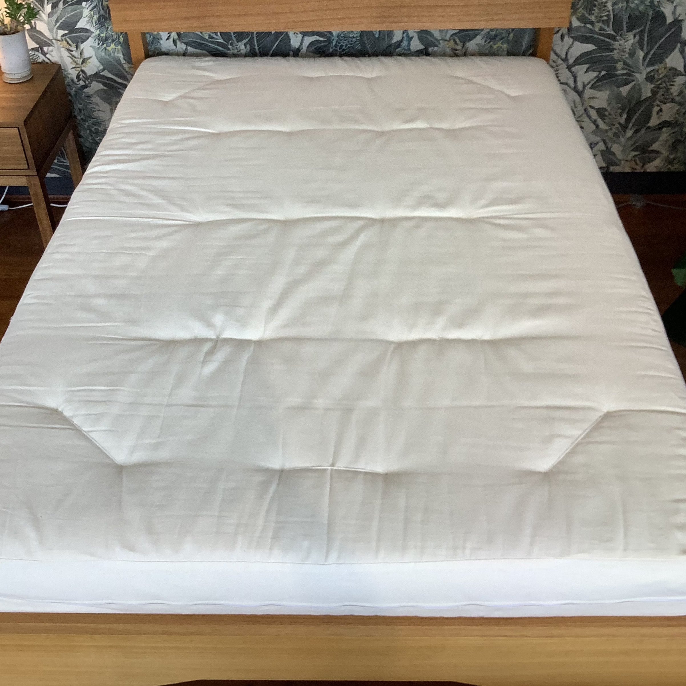FLOOR STOCK Double Cloud 7 -193cm (SYD)