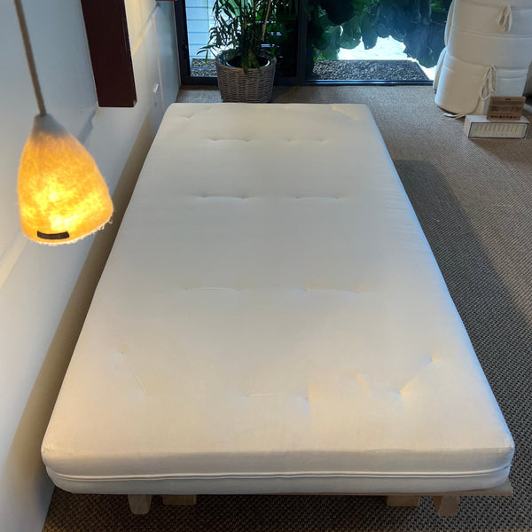 FLOOR STOCK King Single Supreme (GC)